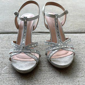 Lauren Lorraine Silver Strappy Pumps, Size 8.5